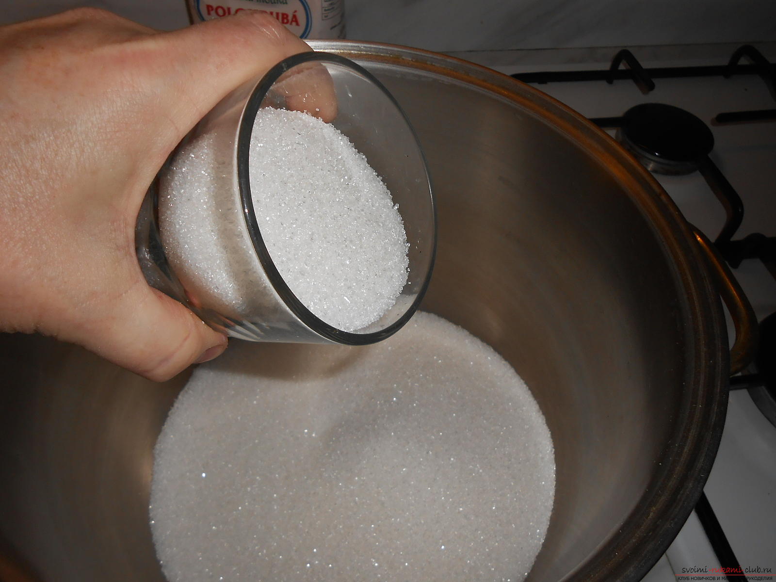 Мастер-класс научит печь пряники в домашних условиях, сахарная глазурь которых защитит их от черствения.. Фото №2